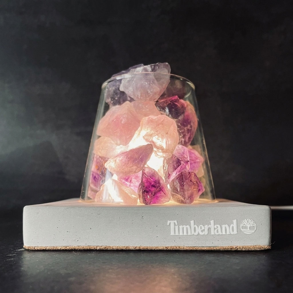 泥製燈水晶貼細節