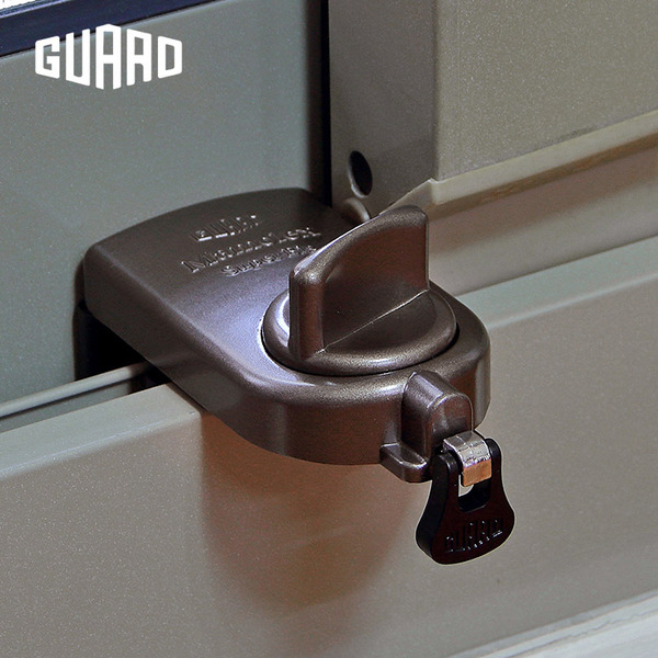 日本GUARD ∣大確保環型(棕) 兒童安全鋁窗落地門鎖#34010