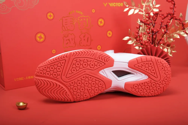 仟翔體育-【VICTOR】{2026馬到成功新年系列} 轉轉羽球鞋A396CNY LD
