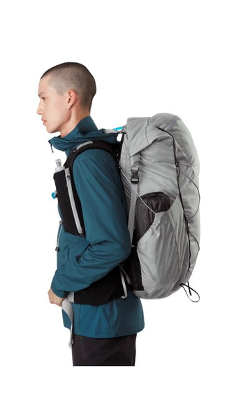 ほぼ未使用】アークテリクス Aerios 訝しげ 45L メンズレギュラー