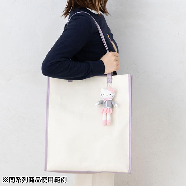 HELLO KITTY可動長腿造型玩偶吊飾(時尚衣櫥-格紋套裝)