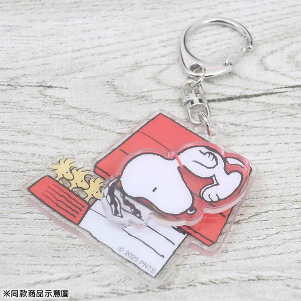 SNOOPY造型可旋轉壓克力鑰匙圈(狗屋)