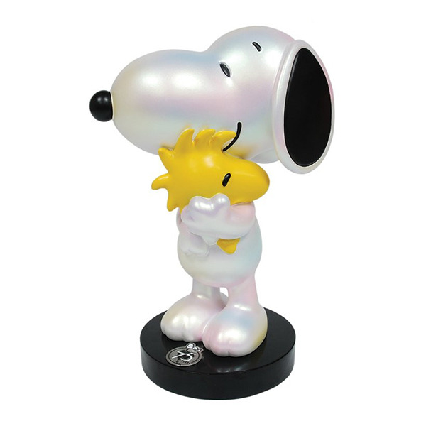 全球限量 SNOOPY擁抱胡士托75週年彩光大塑像-Snoopy and Woodstock 75th Limited Edition