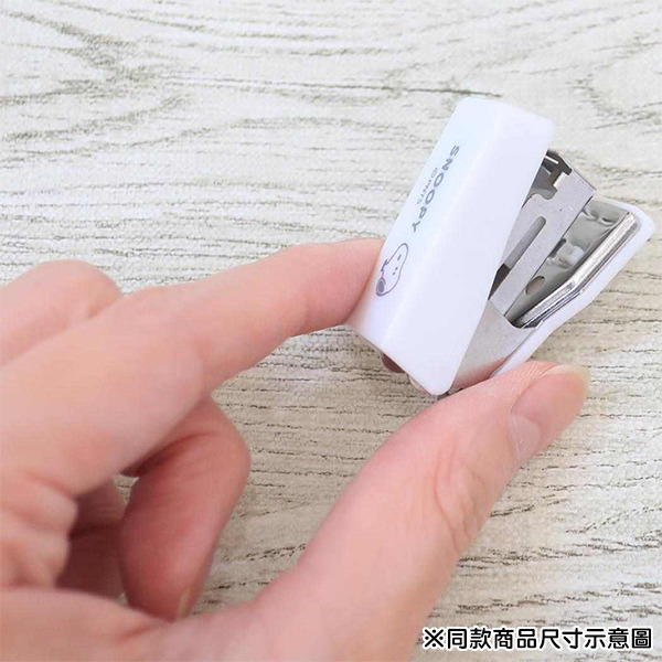 SNOOPY小型訂書機(經典白)