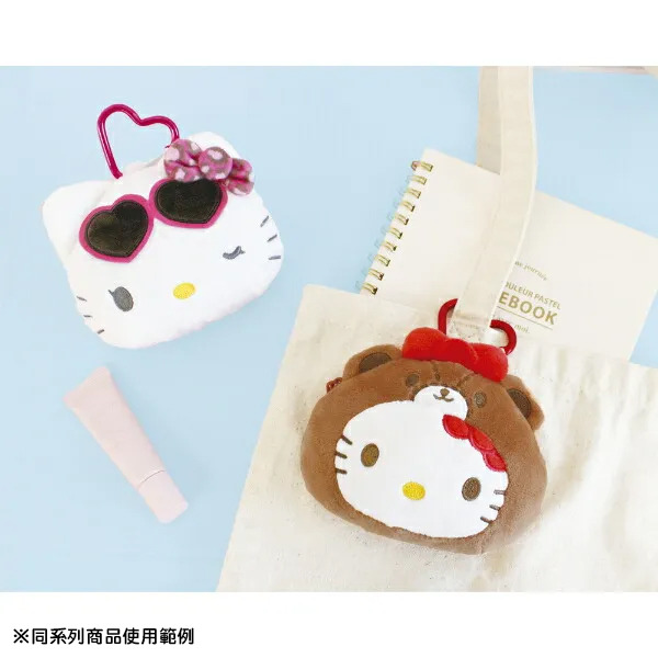 HELLO KITTY大臉造型絨毛化妝包附愛心扣環(曬黑扶桑花)