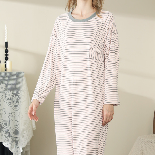 【預購】香氛衣架+休閒鋪絨保暖圓領條紋睡裙(2色) SW