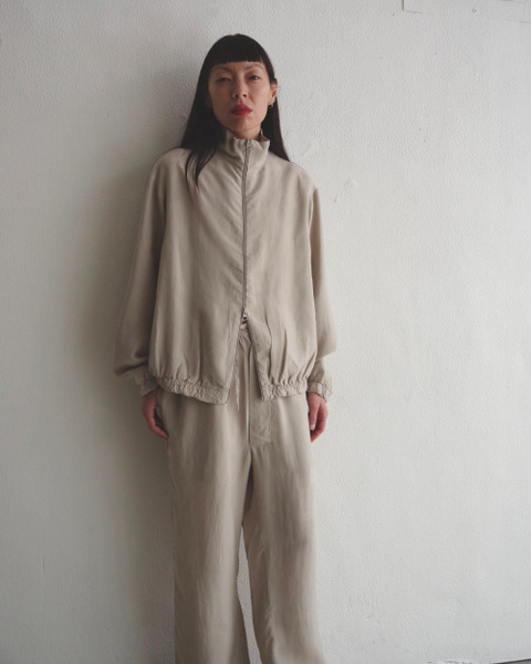 no.261 cupro doubled zipper jacket in stone