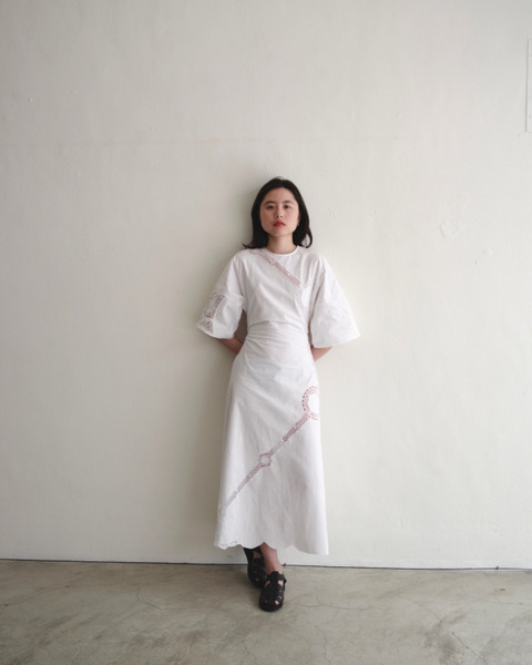 napkin ring dress in off white