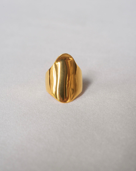 peel ring in gold