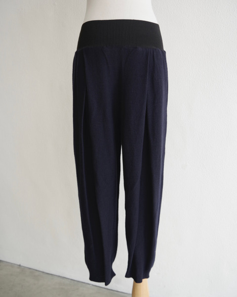 inverted pleat trousers in navy
