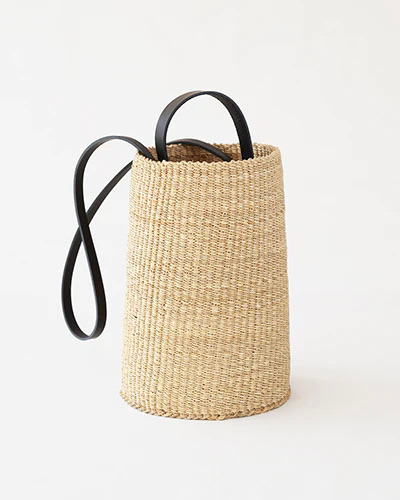 N.22.2 seau bucket bag - natural straw/black leather