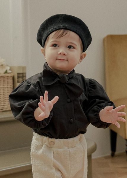 Little Tini｜浮誇黑蝴蝶襯衫