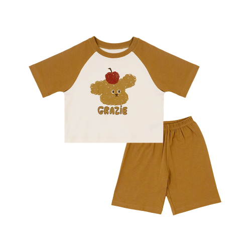 UBMOM｜蘋果貴賓狗套裝