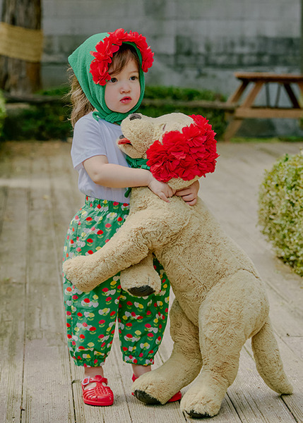 Little Tini｜萬綠叢中一點紅褲子