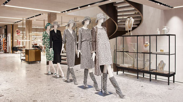 MEL系列女模特兒