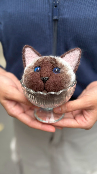 蓬蓬暹羅貓吊飾