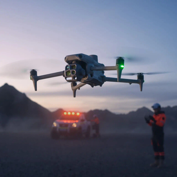 DJI Matrice 4 系列 小型智慧多光旗艦無人機