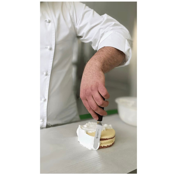 SANELLI 山里尼 小奶油彎抹刀無洞9CM 奶油抹刀 抹刀 奶油彎抹刀 抹刀 奶油抹刀 甜點煎鏟 煎鏟 義大利製