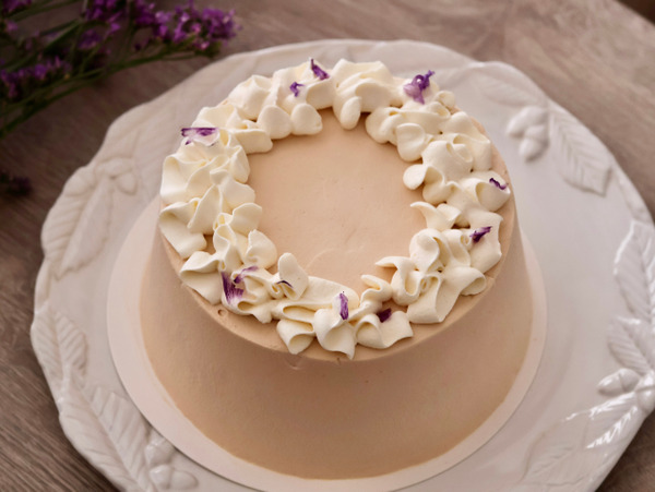 香草漬洋梨焦糖鮮奶油蛋糕＿8吋