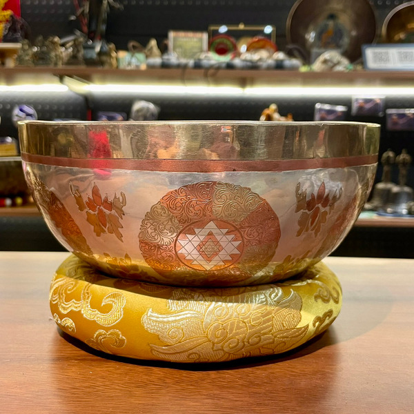 四臂觀音銀雕頌缽D3 148Hz｜雪域守護神六字大明咒｜尼泊爾手工｜娜姆尼