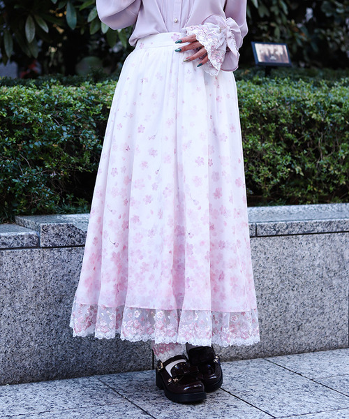 櫻花蕾絲×櫻花圖案裙