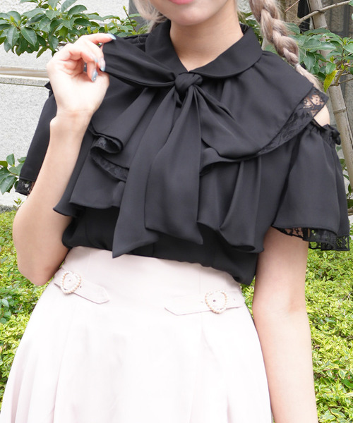 ＰＯＥＴＩＱＵＥ-2WAY露肩荷葉邊上衣