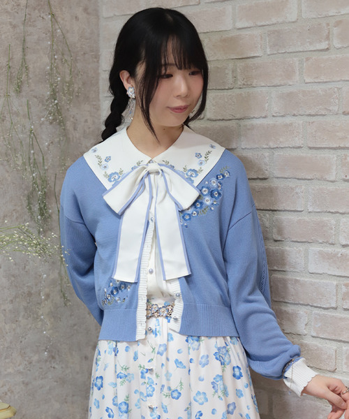 接觸冷感粉蝶花刺繡開襟衫