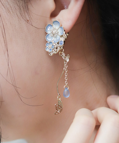 粉蝶花造型耳環