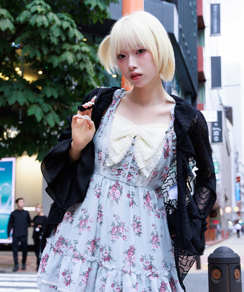 櫻花祭穿搭推薦🌸剪花蕾絲短外套