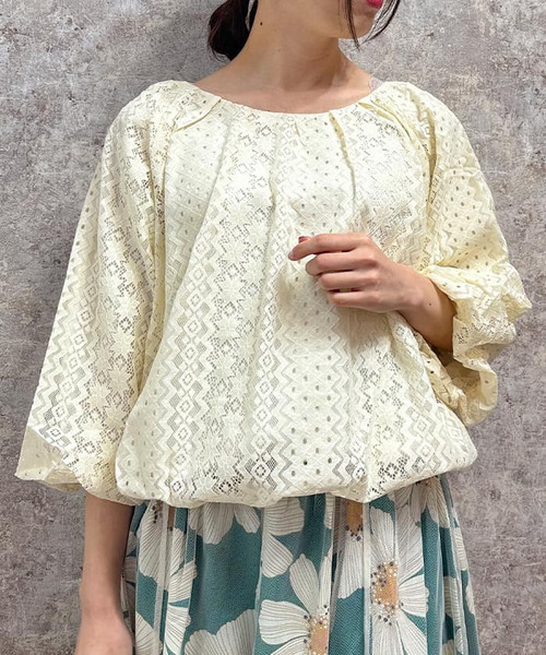 全蕾絲氣球袖上衣