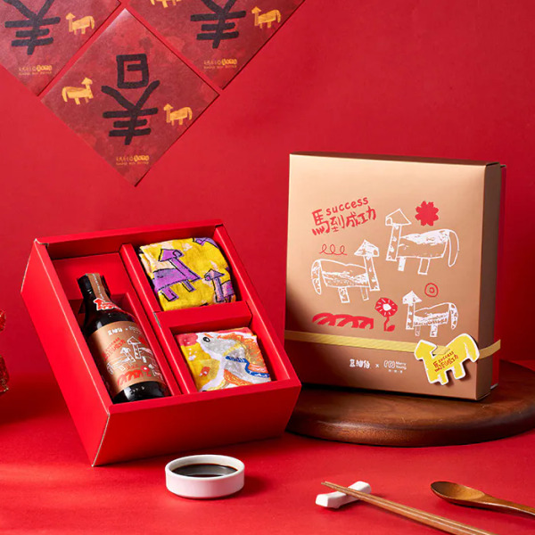 【馬到成功 吃穿嘸煩惱】快樂襪x豆油伯聯名禮盒