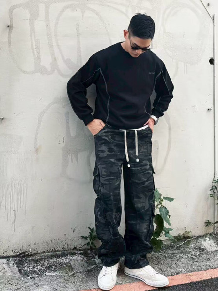 側邊雙層口袋迷彩褲