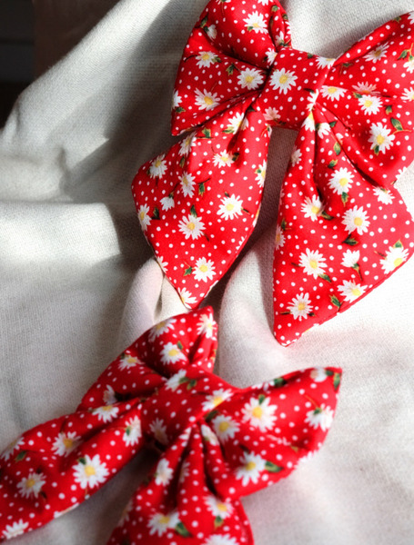 🇰🇷 The Wagging Blue｜Red Daisies｜可扣式蝴蝶結