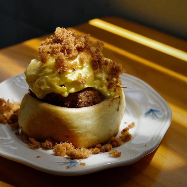 金沙肉桂捲（特製金沙醬＋肉鬆）一盒4入