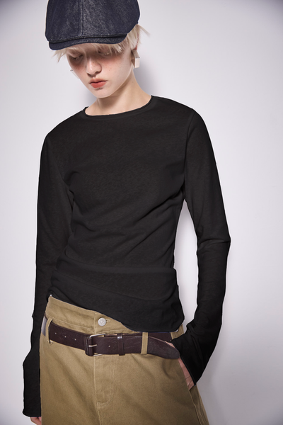 韓系百搭卷邊圓領打底黑色上衣