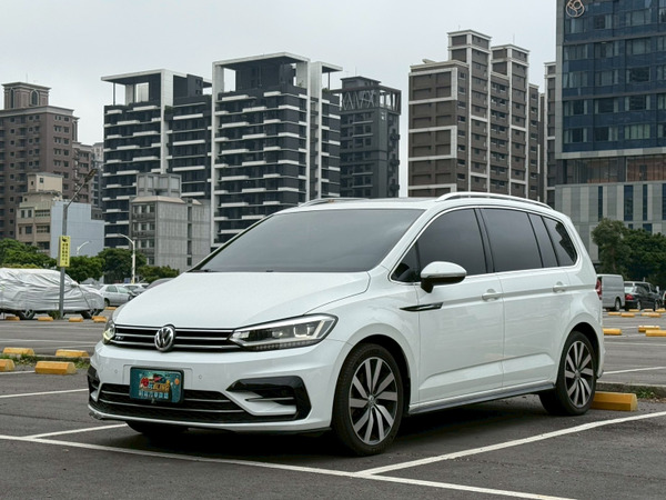 2017/18年式 Volkswagen Touran 280 TSI R-Line