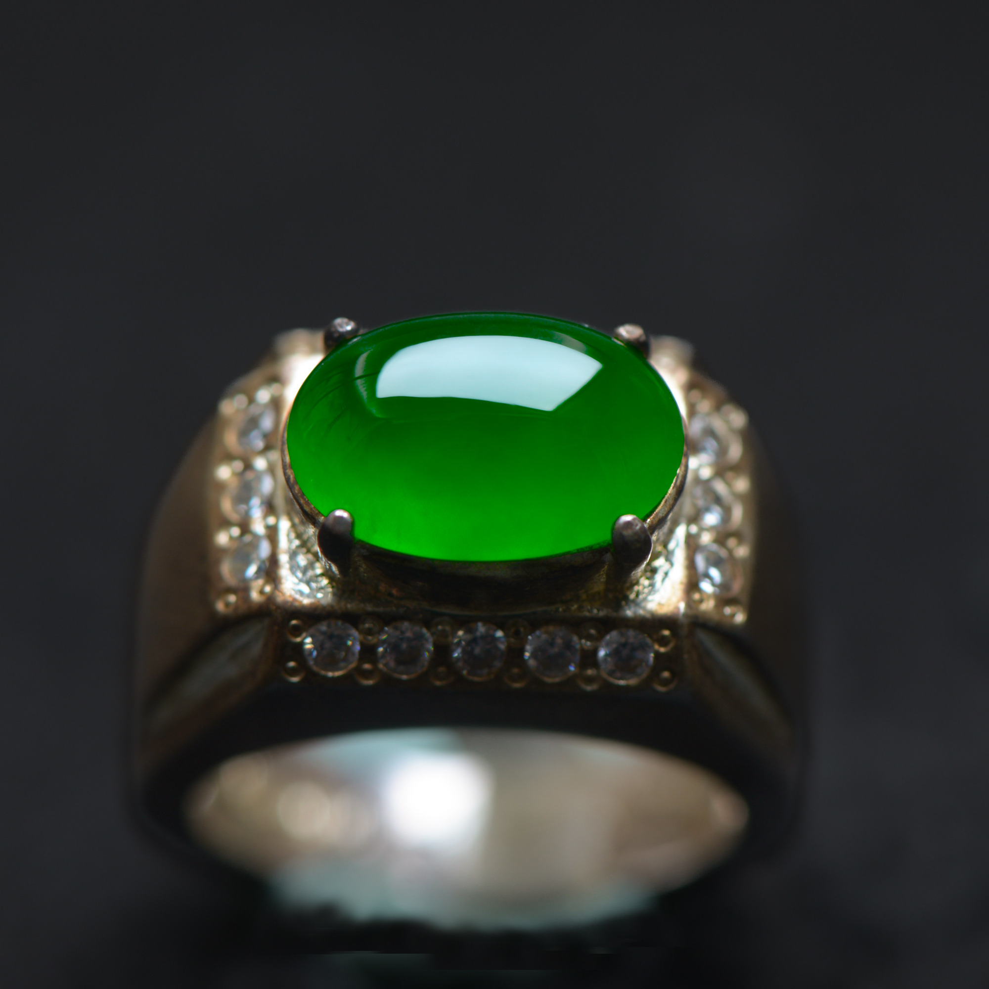 冰種帝王綠翡翠馬鞍裸石發源地FYD JADE-天然A貨翡翠專賣店