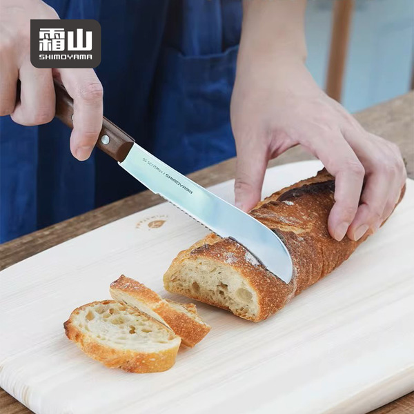 【日本霜山】櫻桃木柄不鏽鋼鋸齒三明治切刀/麵包刀