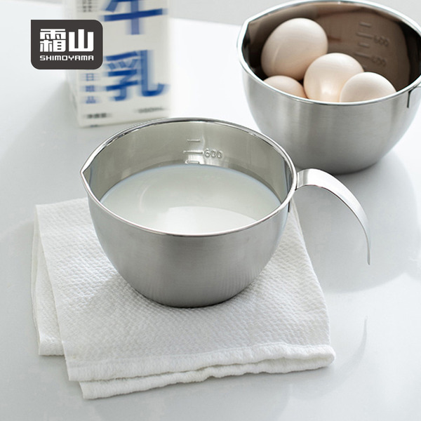 【日本霜山】304不鏽鋼附柄刻度料理盆-1L