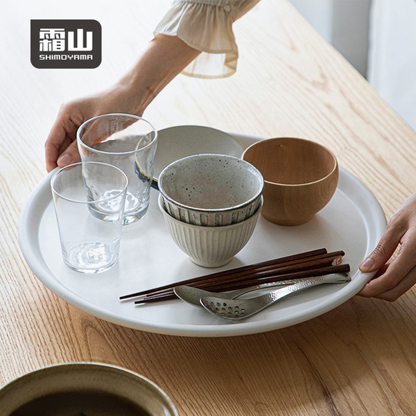 【日本霜山】簡約風仿瓷圓形托盤/餐盤/水果盤