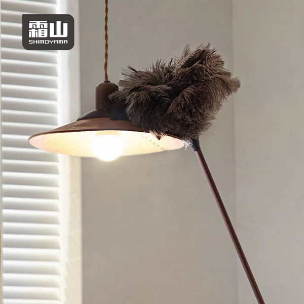 【日本霜山】日式復古風木質長柄鴕鳥毛除塵撢(胡桃木握柄)