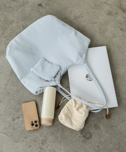 輕量絎縫雲朵包 三色