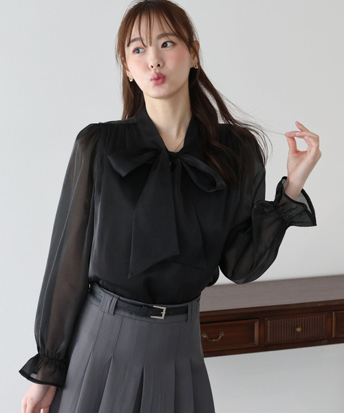 透膚歐根紗綁帶蝴蝶結襯衫 兩色