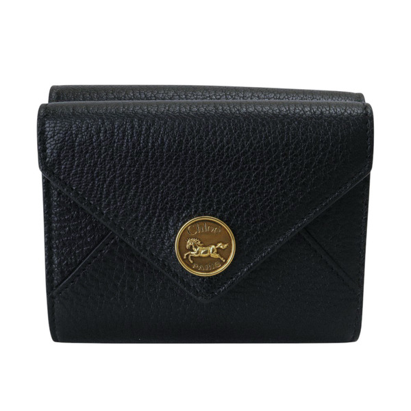 Chloe-信封式荔枝紋皮革翻釦三折短夾(黑)