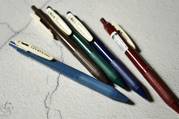 〔日本 ZEBRA 斑馬〕SARASA CLIP 鋼珠筆0.5mm/10色