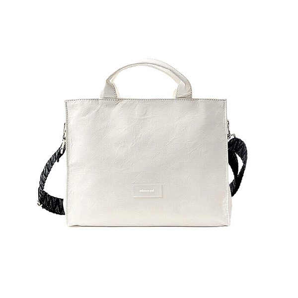 韓國 Miyansol 皺皺兩用方包（皎潔白）