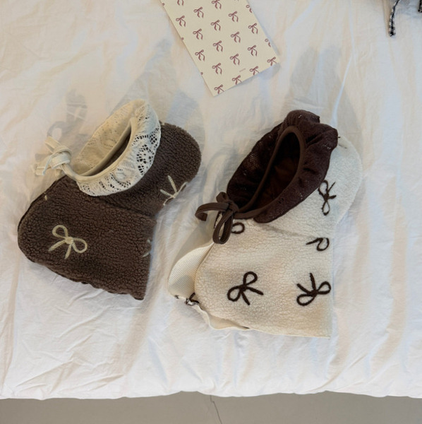 KR｜蝴蝶結蕾絲連帽披巾