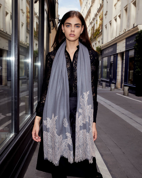 Calliope深夜微光蕾絲純羊絨Cashmere圍巾