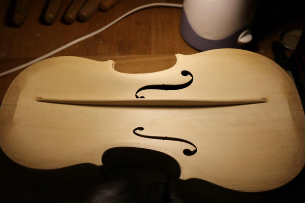 提琴主視覺