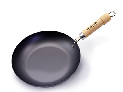 RIVER LIGHT 極PREMIUM系列 不易生鏽窒化鐵平底鍋28cm(日本製極鐵鍋無塗層)